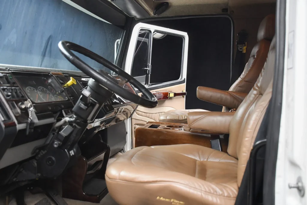 2002 Freightliner FL60 Sport Chassis