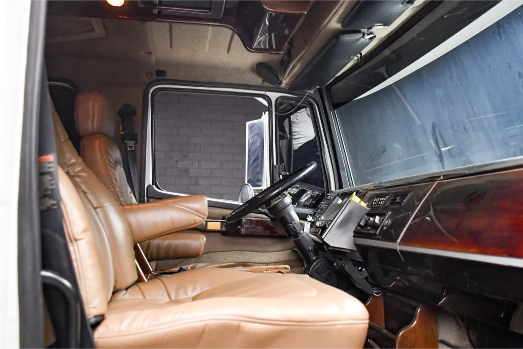 2002 Freightliner FL60 Sport Chassis