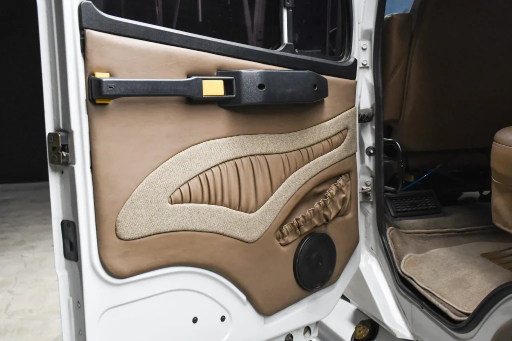 2002 Freightliner FL60 Sport Chassis