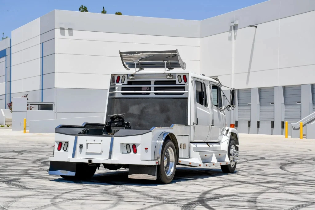 2002 Freightliner FL60 Sport Chassis